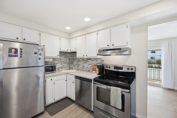 Welcome to effortless living at 136 Denrose Dr! This charming - photo 17