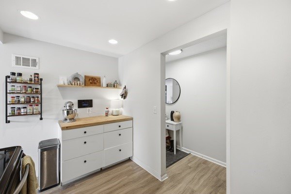 Welcome to effortless living at 136 Denrose Dr! This charming - photo 18