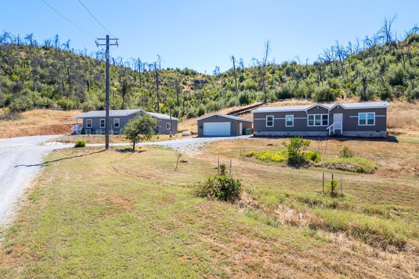 Two homes on 10 acres! It's not often that a property offers - photo 22