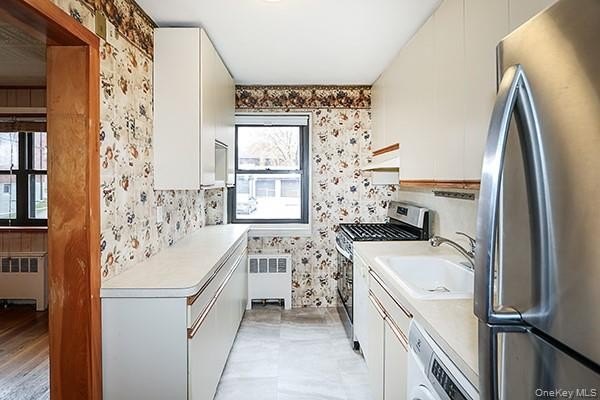 Welcome to this First Floor Two Bedroom One Bath Co-op Unit with - photo 2
