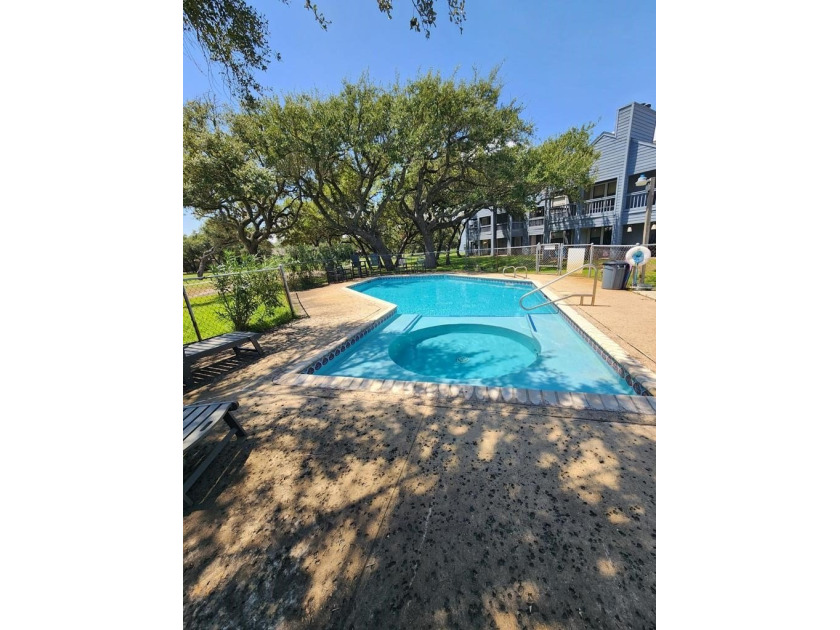 Turnkey downstairs unit in Rockport Country Club - fully - photo 15