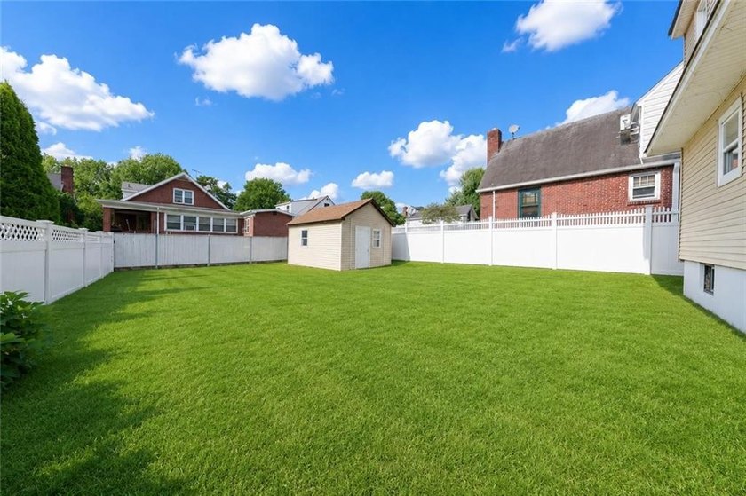 Welcome to 155 Keiber Court, Staten Island, NY 10314-a detached - photo 22