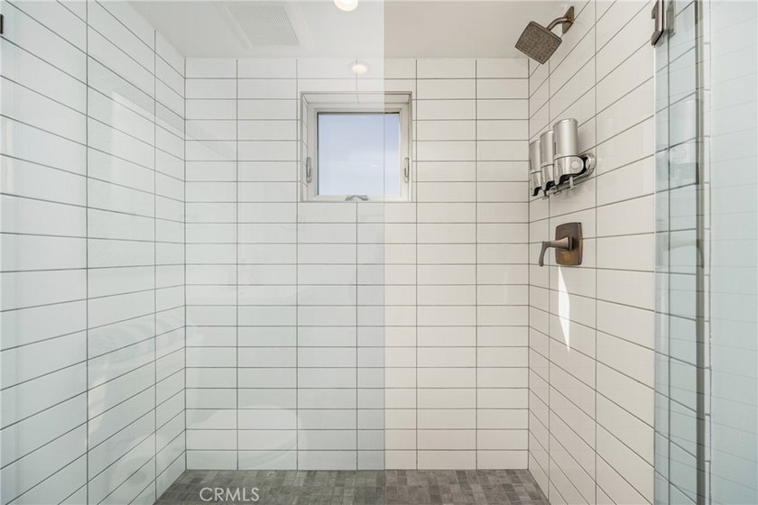 Ideally located approximately one block from the beach with - photo 47