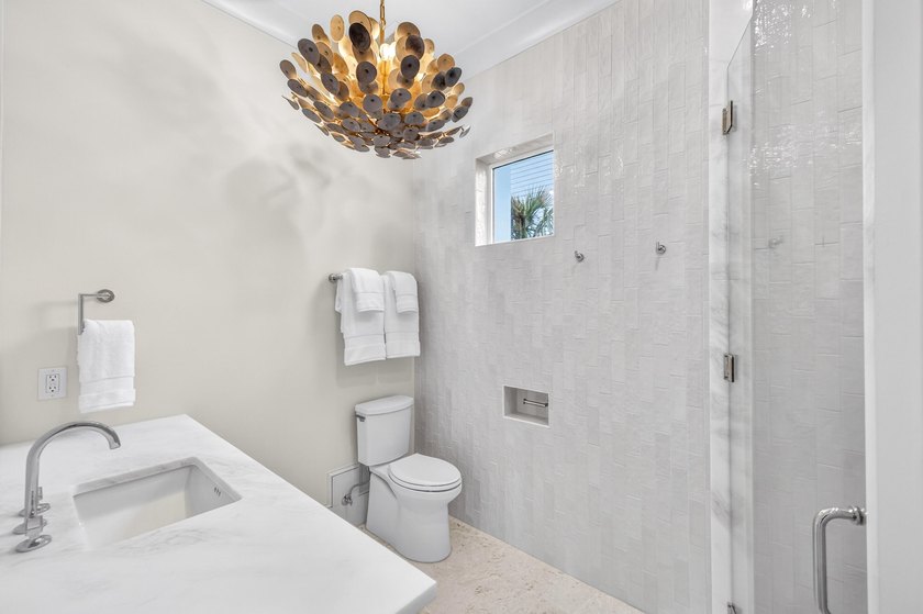 Perfectly oriented along the iconic coastline of Scenic 30A in - photo 20