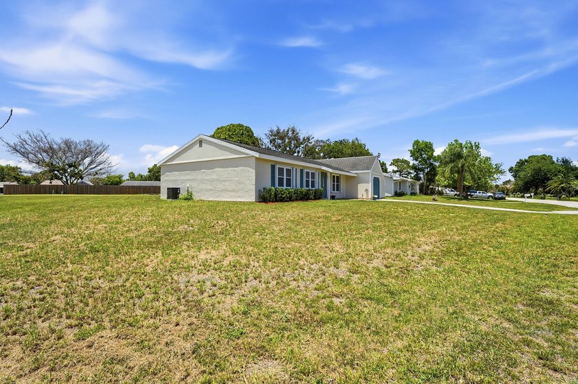 Bright and airy 3-bedroom, 2 full bath home situated on a rare - photo 4