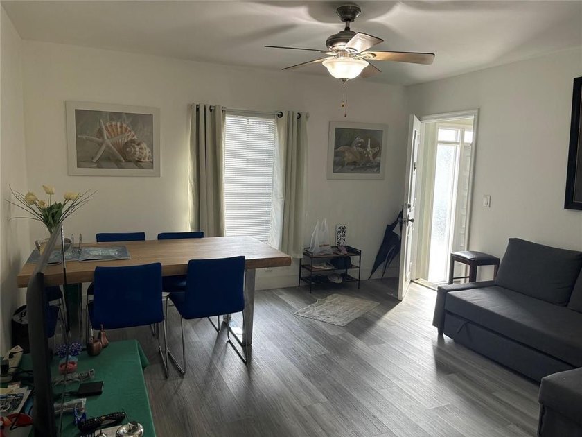 FIRST-FLOOR CORNER UNIT! Bright 2-bedroom, 1-bath on the first - photo 11