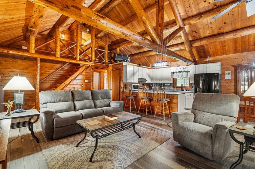 Rustic charm meets modern comfort in this beautiful log home - photo 7