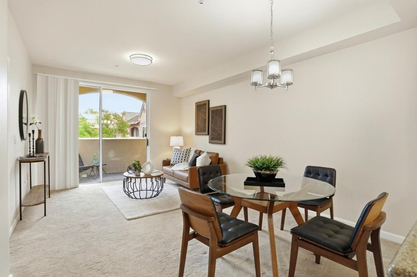 NEW PRICE! Top-Floor End Unit Under $500K! Located in the heart - photo 11