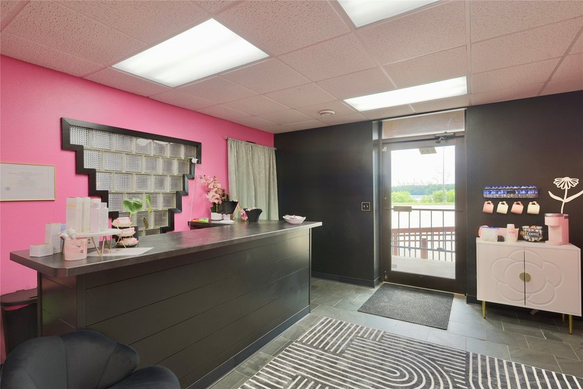 Exceptional investment opportunity in the heart of Menomonie! - photo 32