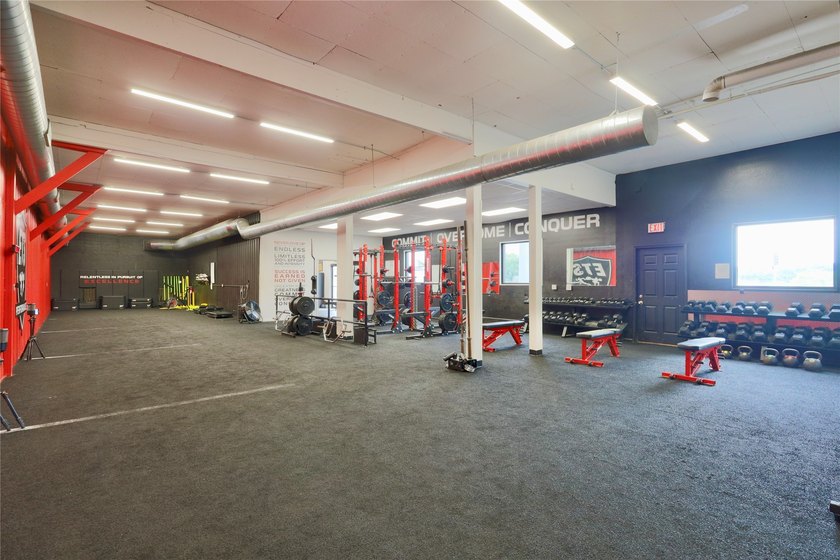 Exceptional investment opportunity in the heart of Menomonie! - photo 39