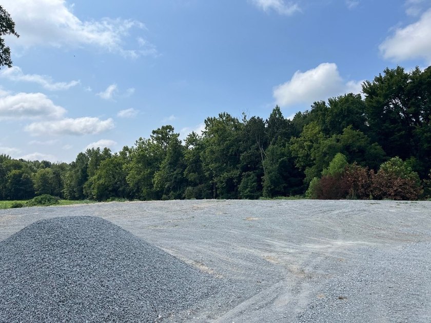 5.1 acres in a prime location. Almost all of the property is - photo 7