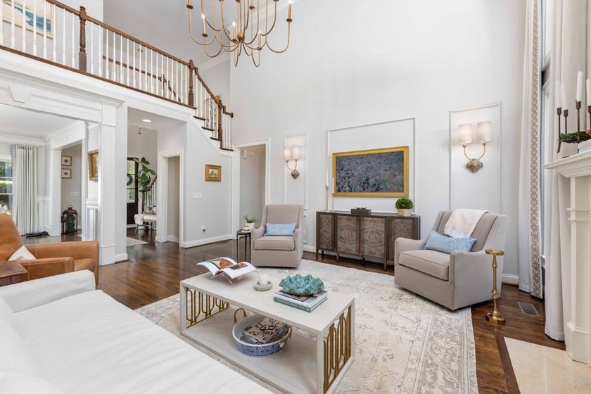 Welcome to your own private sanctuary in the highly desirable - photo 10