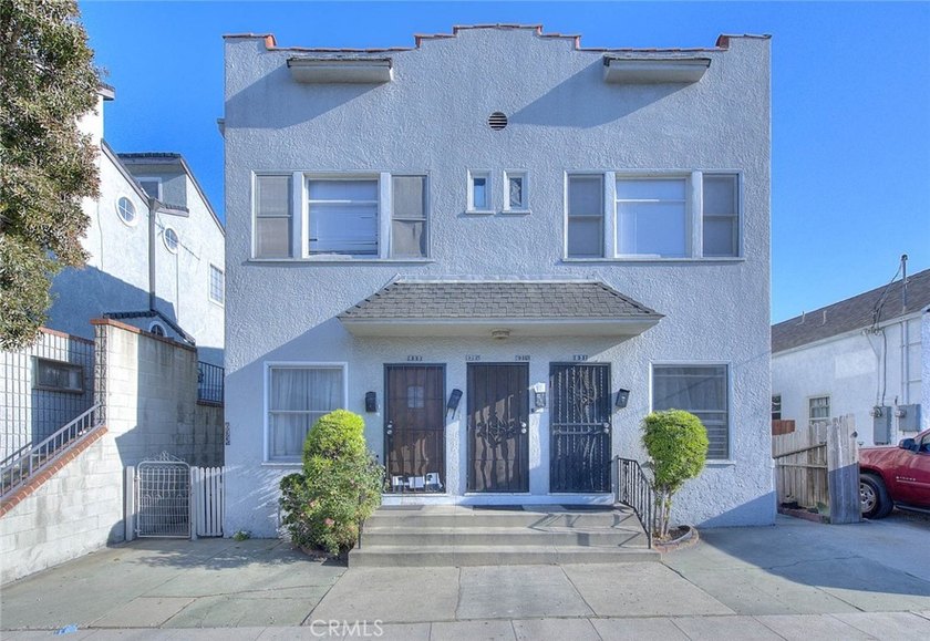 Clean 5-unit value-add in San Pedro. In-place income with a - photo 8