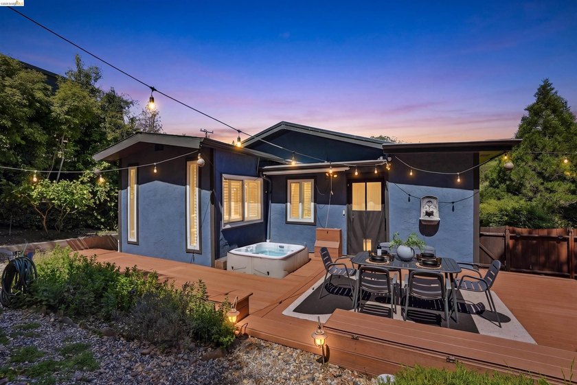 Located on the Piedmont side of Montclair, this 3-bedroom - photo 32
