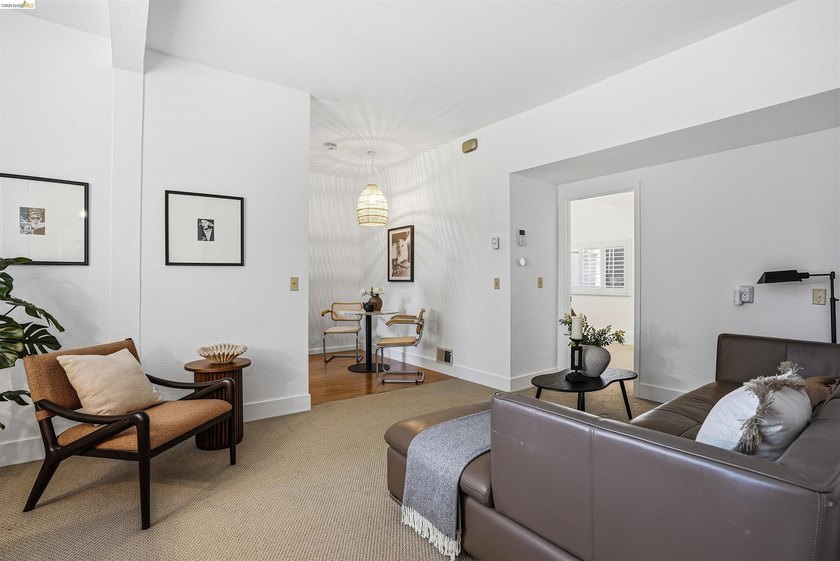 Located on the Piedmont side of Montclair, this 3-bedroom - photo 45