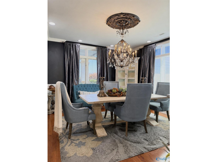 Elegantly appointed condo with breathtaking views of Pickwick - photo 14