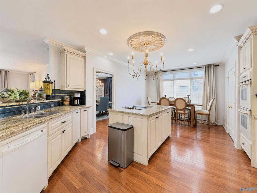 Elegantly appointed condo with breathtaking views of Pickwick - photo 24