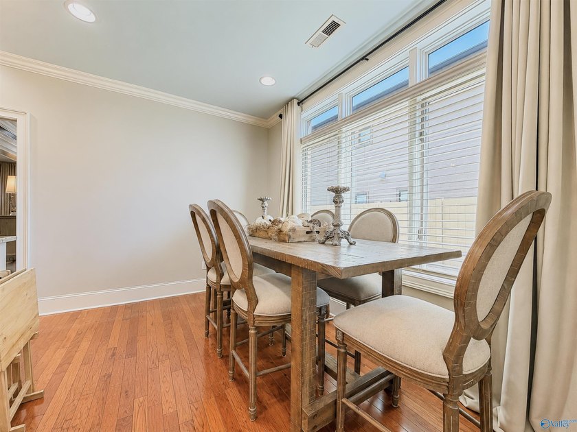 Elegantly appointed condo with breathtaking views of Pickwick - photo 25