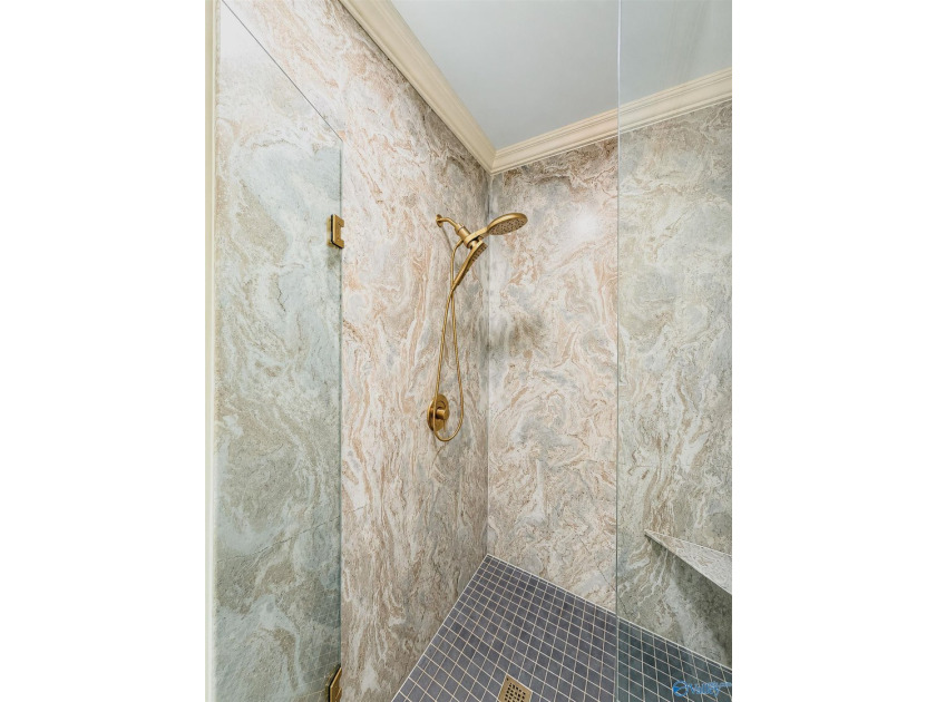 Elegantly appointed condo with breathtaking views of Pickwick - photo 34