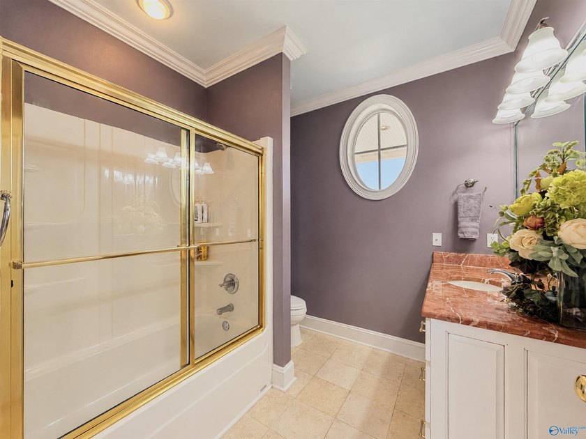 Elegantly appointed condo with breathtaking views of Pickwick - photo 39