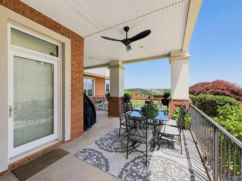 Elegantly appointed condo with breathtaking views of Pickwick - photo 44