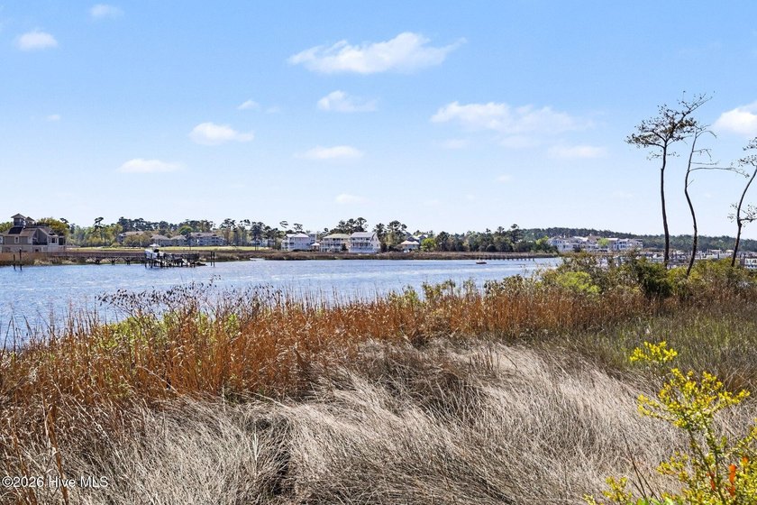 Turn-key 2BR/2BA end unit condo with stunning Intracoastal - photo 38