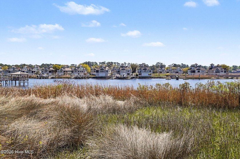 Turn-key 2BR/2BA end unit condo with stunning Intracoastal - photo 39