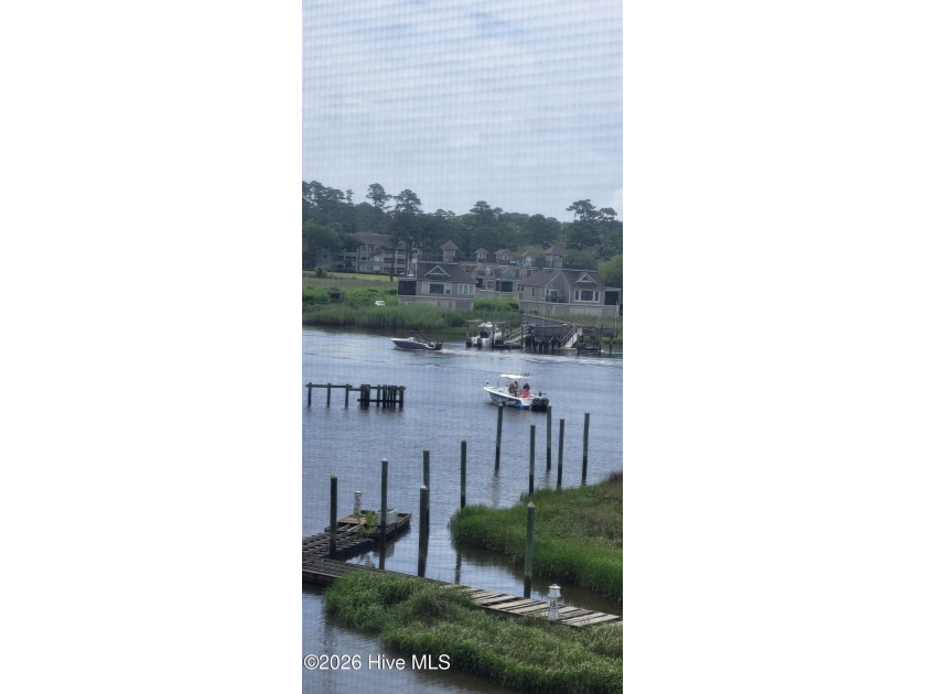 Turn-key 2BR/2BA end unit condo with stunning Intracoastal - photo 43
