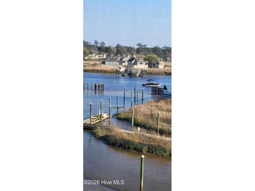 Turn-key 2BR/2BA end unit condo with stunning Intracoastal - photo 49