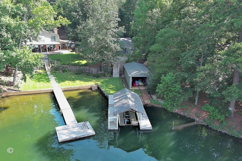 Experience Lake Harding at its finest from this recently - photo 4
