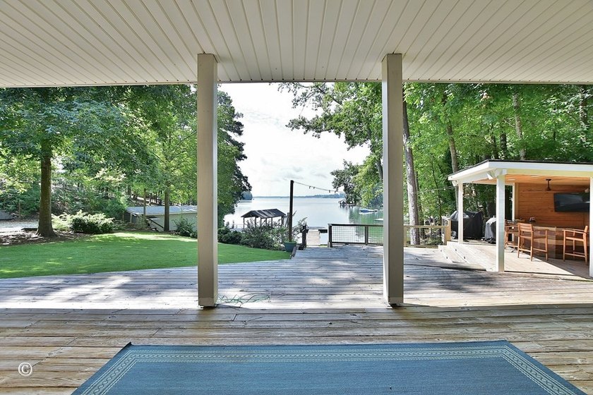 Experience Lake Harding at its finest from this recently - photo 6