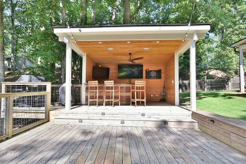 Experience Lake Harding at its finest from this recently - photo 7