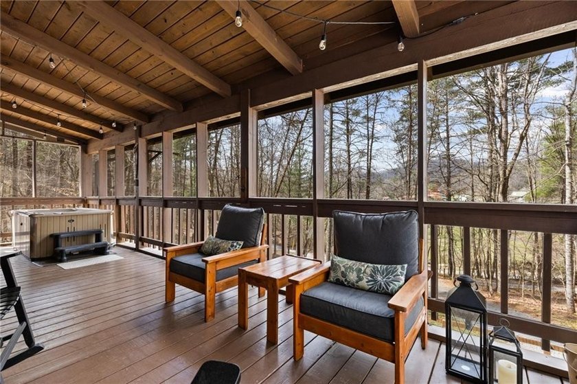 This charming cabin is the perfect opportunity for a primary - photo 6