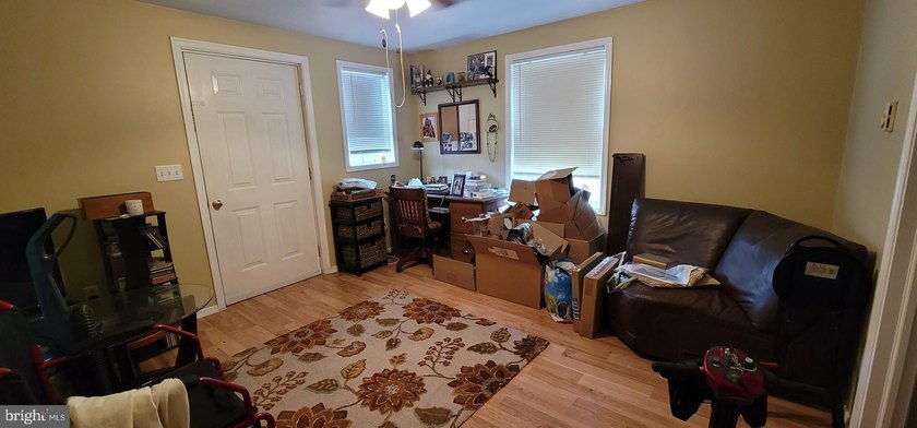 Welcome to Cranberry Run's 55+ Adult Community! This spacious 1 - photo 12