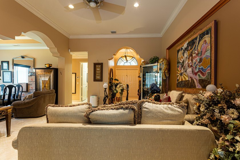 Exceptional cul-de-sac lot. This meticulously designed Roma - photo 13