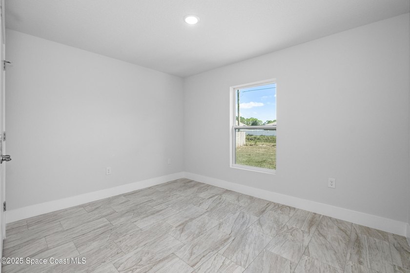 Welcome to your dream home: the Casabella model! This stunning - photo 20