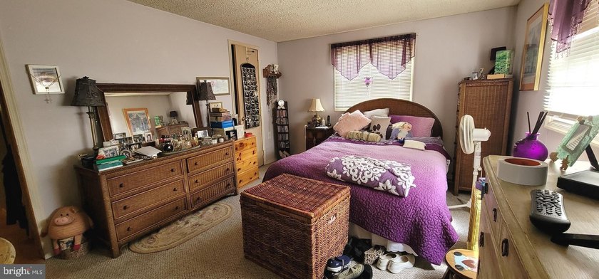 Welcome to Cranberry Run's 55+ Adult Community! This spacious 1 - photo 20