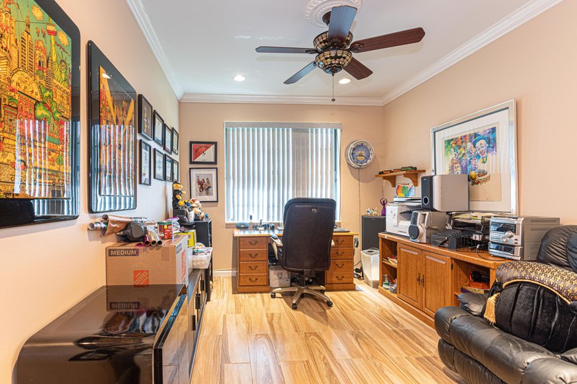 Exceptional cul-de-sac lot. This meticulously designed Roma - photo 21
