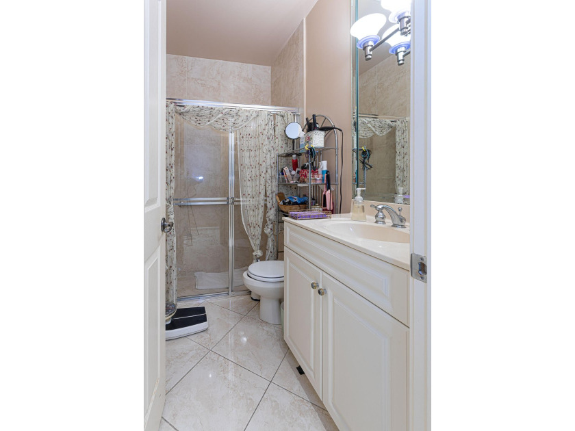 Exceptional cul-de-sac lot. This meticulously designed Roma - photo 27