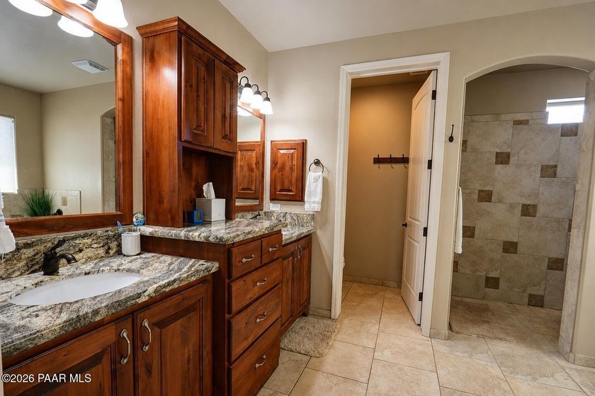 Nestled in the breathtaking Legend Hills community at the base - photo 22