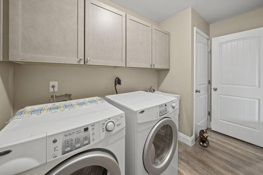 Charming home in desirable Lynn Haven, just minutes from the - photo 13
