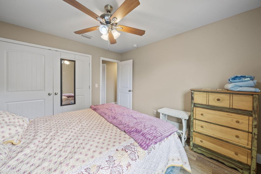 Charming home in desirable Lynn Haven, just minutes from the - photo 15
