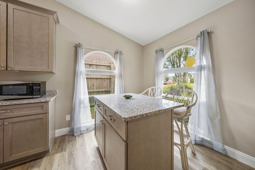 Charming home in desirable Lynn Haven, just minutes from the - photo 36