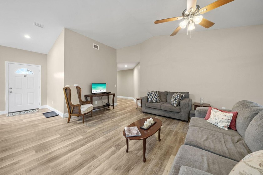 Charming home in desirable Lynn Haven, just minutes from the - photo 38
