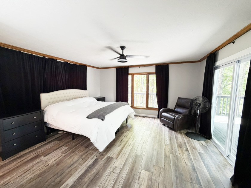 Waterfront 3 br 2.5 bath home - photo 14