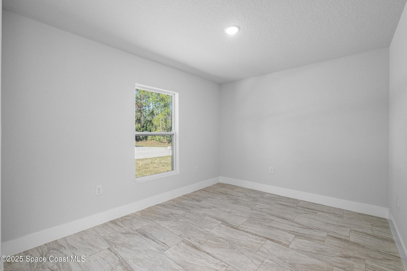 Welcome to your dream home: the Casabella model! This stunning - photo 12