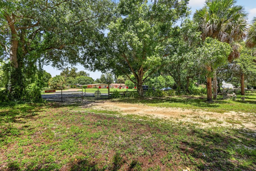 Nicely renovated 3-bedroom, 2-bath CBS home situated on a - photo 35