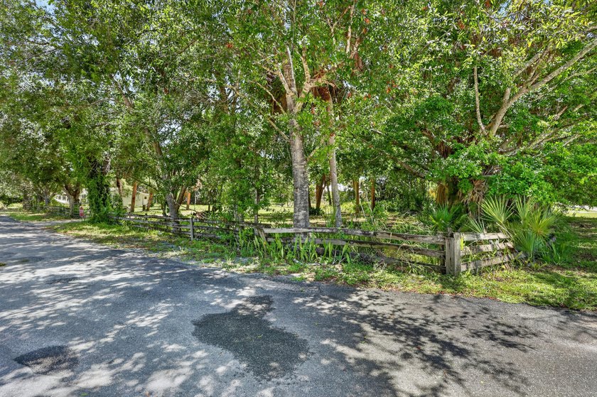 Nicely renovated 3-bedroom, 2-bath CBS home situated on a - photo 36