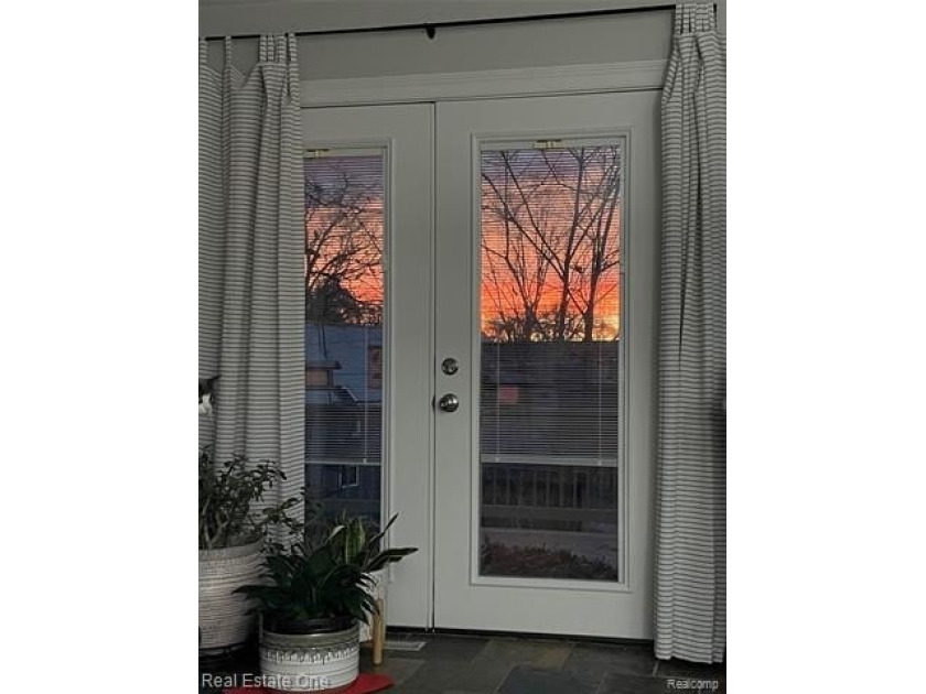 Contingent offer accepted-Buyer needs to sell home first. Other - photo 24
