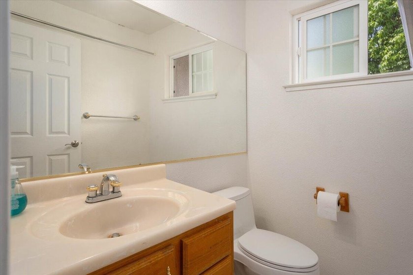 Beautiful Lakefront Living with 150 Feet of Waterfront and Views - photo 26